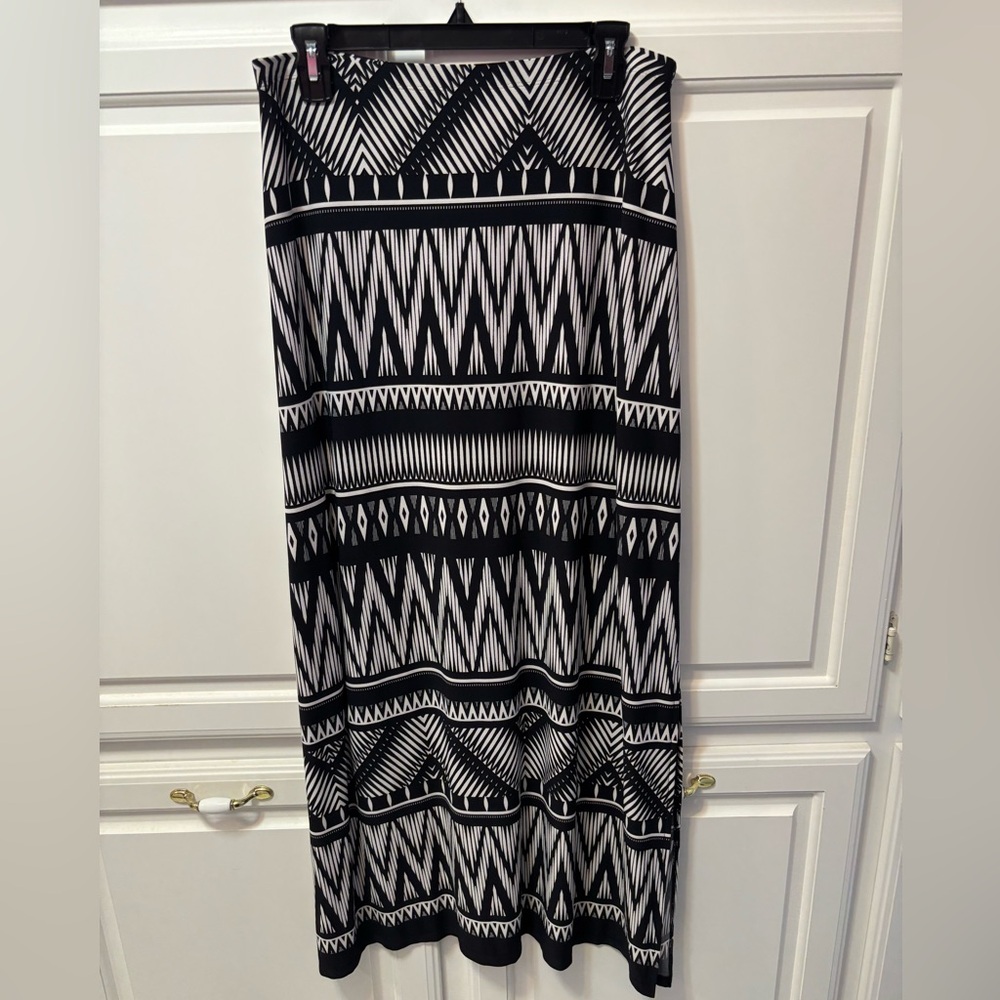 Chico’s Knit Kit Tribal Chevron Black White Maxi Skirt Size Medium Chico’s 1